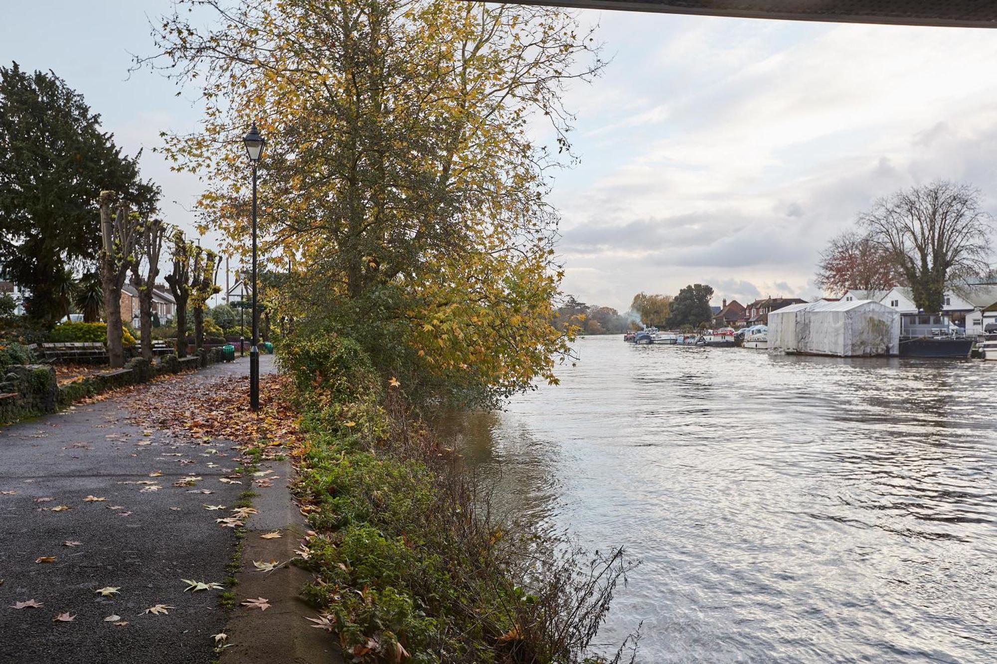 Host & Stay - Thamesview Staines-upon-Thames Ngoại thất bức ảnh